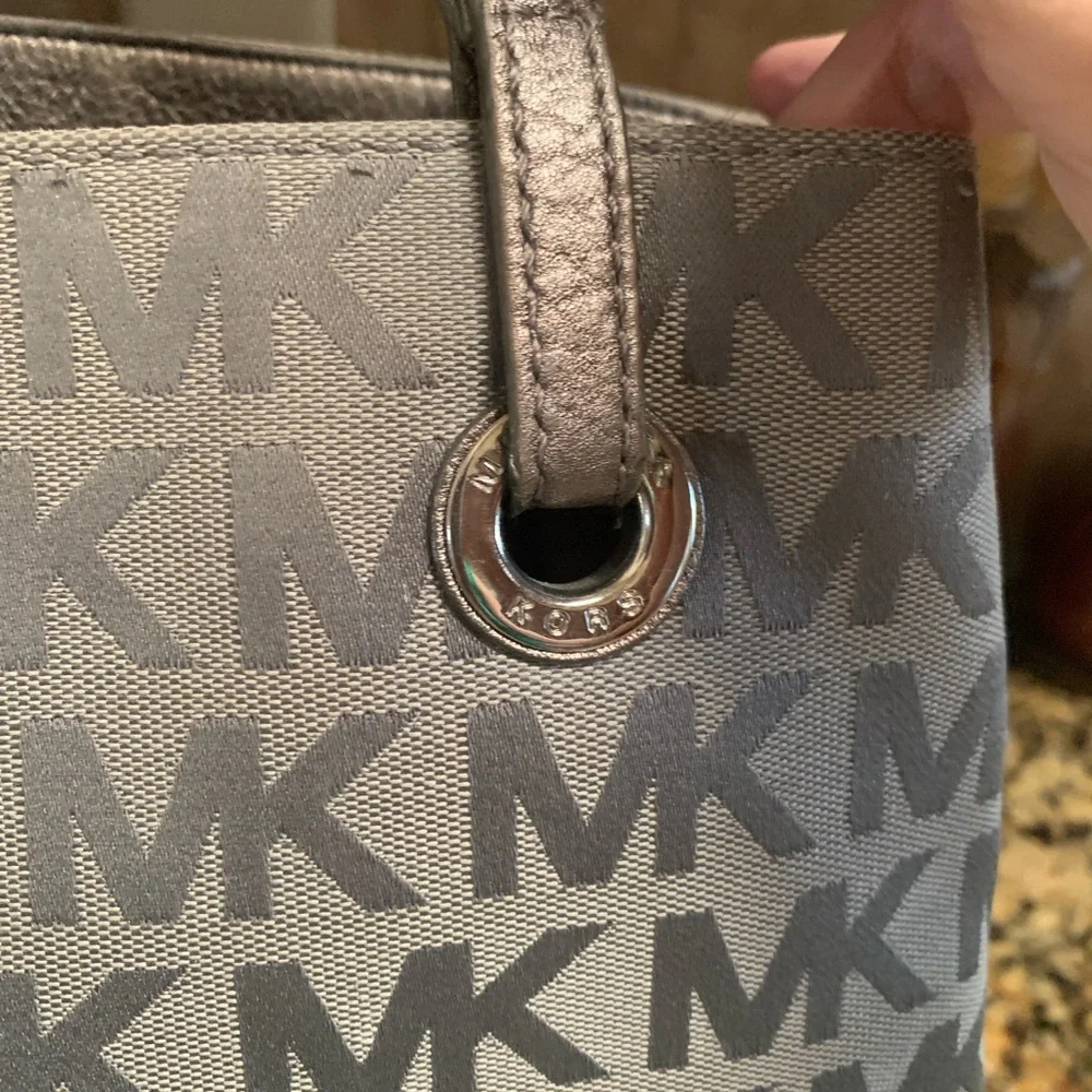 Michael Kors Monogram Gray Canvas Jet Set Handbag